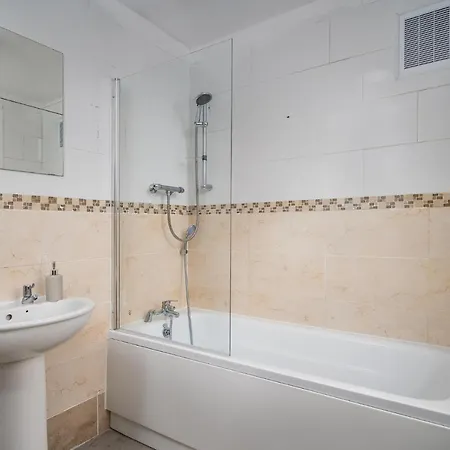 بيت للعطل Borrowdale Brook ليدز