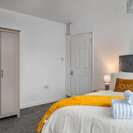 Borrowdale Brook * Leeds